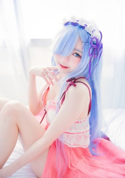 两位女王圣水调教小刚_BD高清免费观看